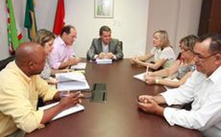 Educação e Ifal firmam parceria para qualificação de servidores