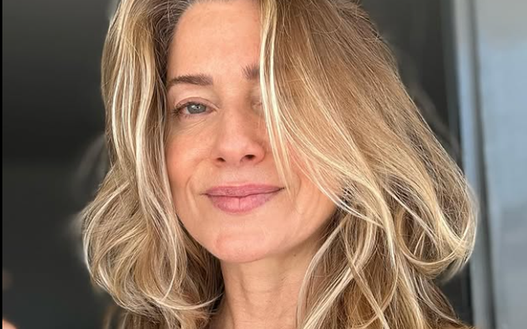 Letícia Spiller comenta amizade com o ex, Marcello Novaes: Deveria ser comum