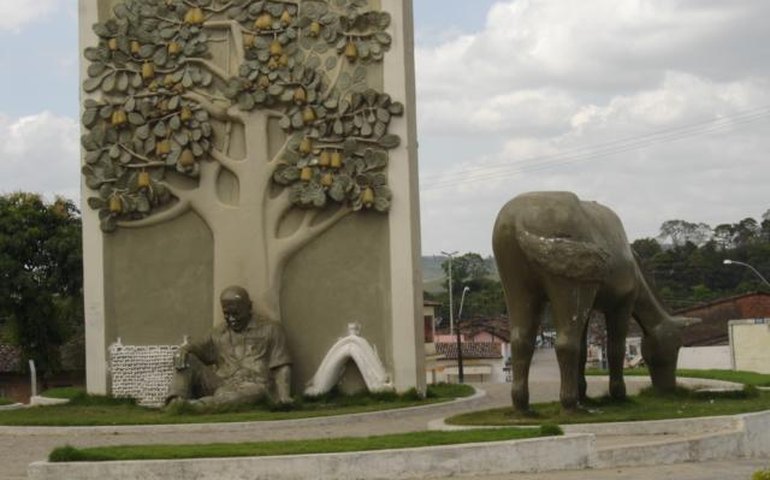 Ministério Público Federal inspeciona escolas públicas de Cajueiro e encontra merenda vencida