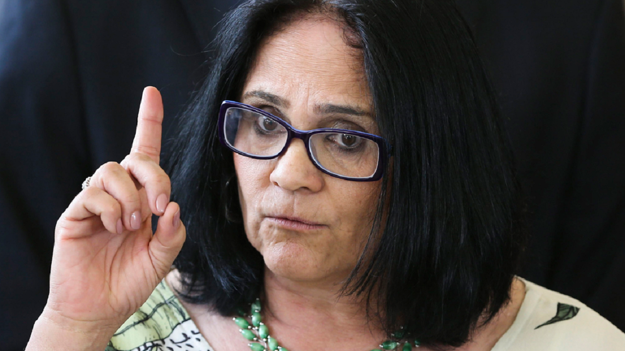 Deputados e ministra Damares pedem cassação de Do Val, e partido abre processo