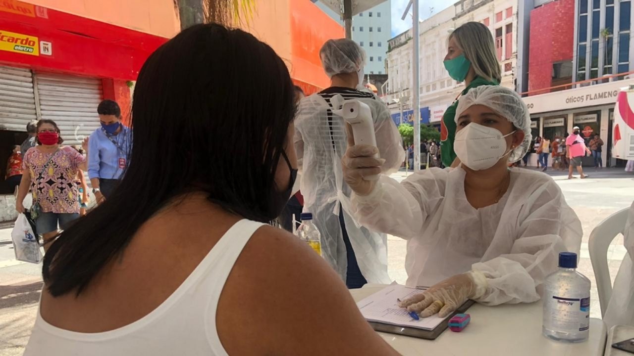 Covid-19: Em 7 dias, barreiras sanitárias no Centro atendem quase 1.700 pessoas
