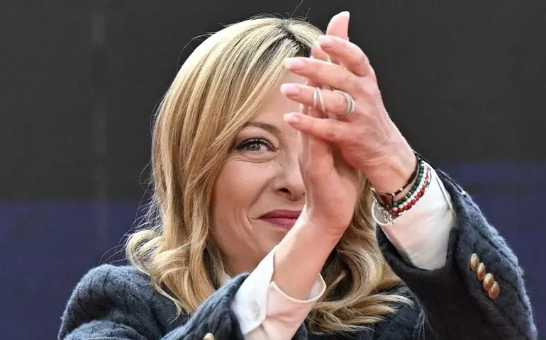 Meloni parabeniza Kast e diz que relação entre Itália e Chile se fortalecerá