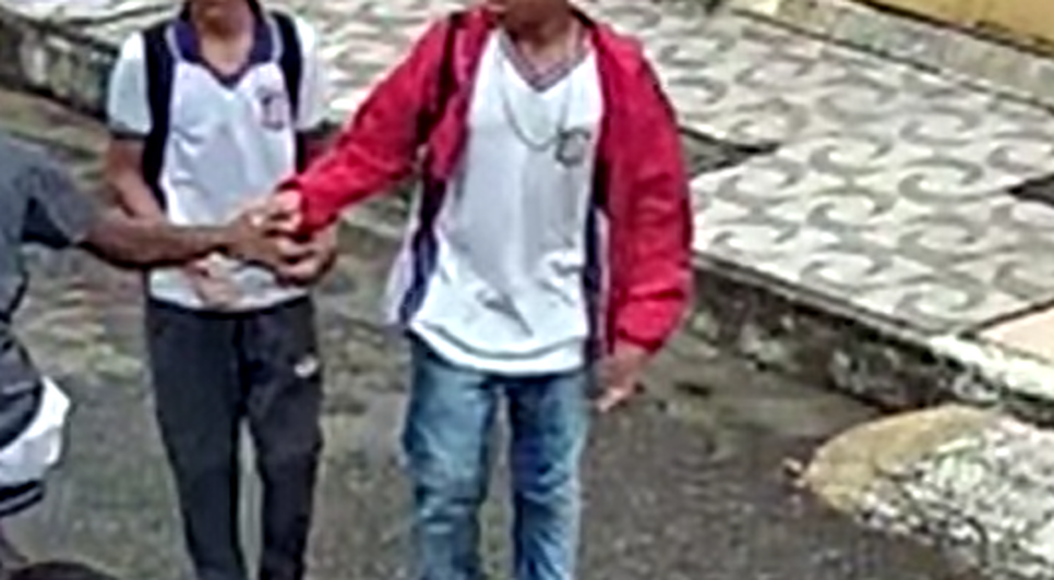 Ciclista é flagrado assaltando estudantes na Zona Norte de Aracaju