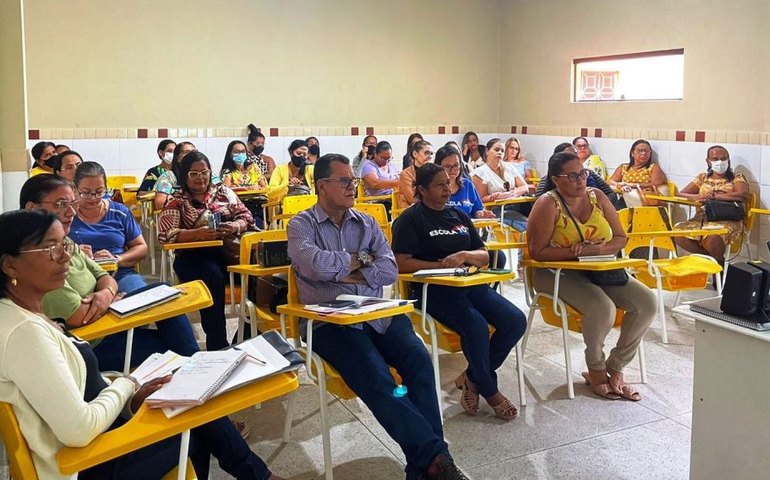 Semed Penedo orienta Articuladores de Ensino sobre plano do 2º semestre do ano letivo
