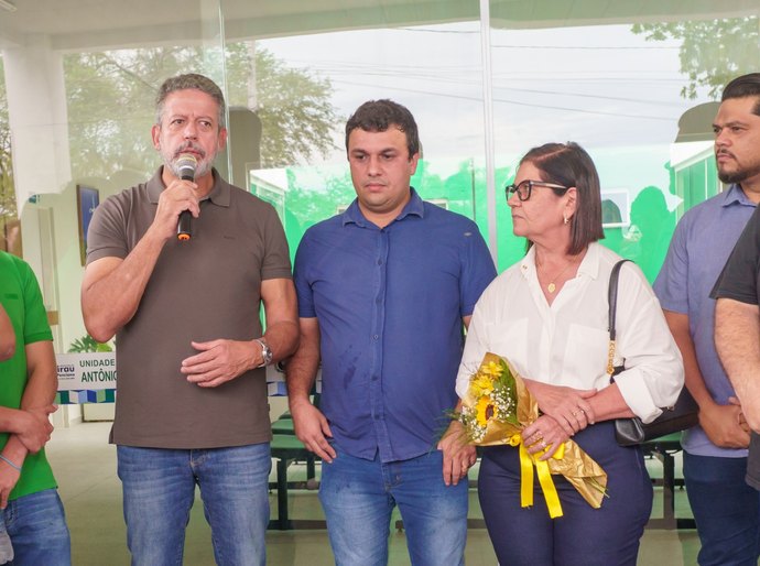 Arthur Lira garante R$ 10,6 milhões e entrega anel viário em Girau, integrando cidades e fortalecendo a economia do Agreste de Alagoas