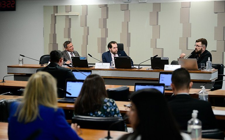 Projeto que dá fim à 'vadiagem' como contravenção penal vai à CCJ