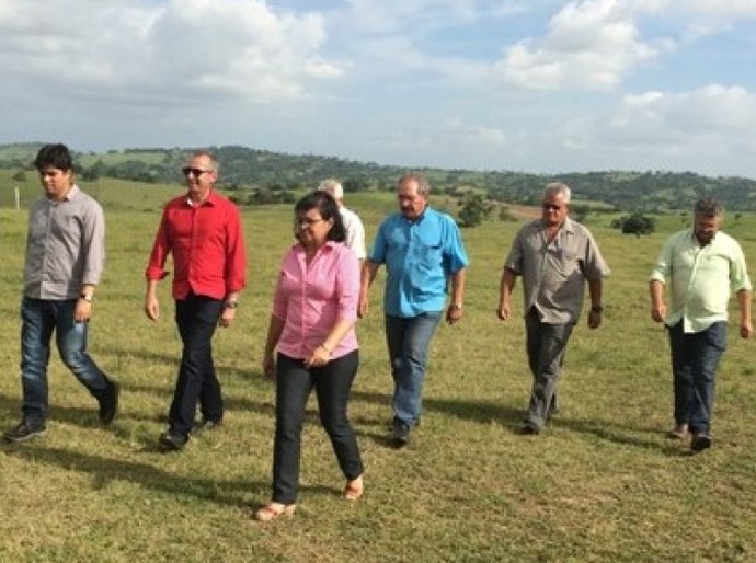 Chã Preta recebe visita de secretária de infraestrutura do Estado