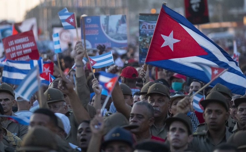 EUA querem isolar Cuba ao cancelar vistos médicos, diz analista