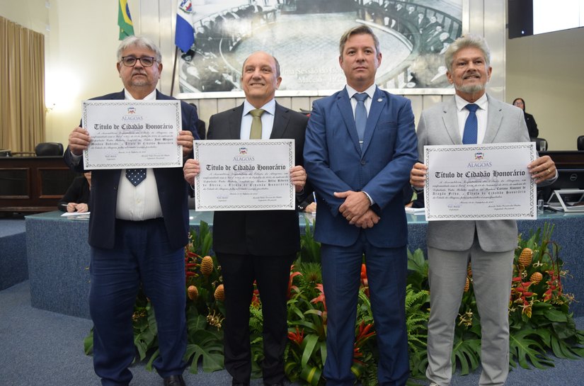 Assembleia Legislativa homenageia empresários da construção civil e do comércio