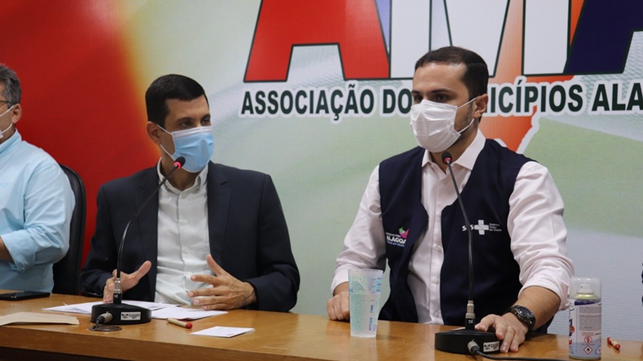Secretário de Saúde convoca prefeitos para combater a pior fase da pandemia