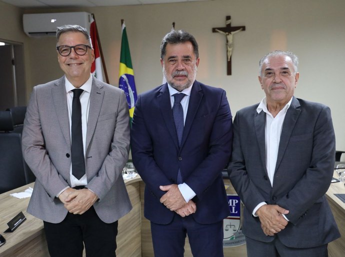 Procuradores de Justiça Lean Araújo, Maurício Pitta e Isaac Sandes vão compor a lista tríplice para escolha do novo chefe do MPAL