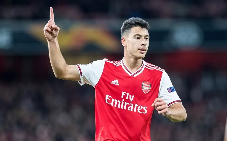 Magalhães e Martinelli marcam, Arsenal atropela Crystal Palace e volta a vencer no Inglês