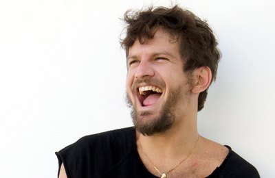 Saulo Fernandes se apresenta em Maceió