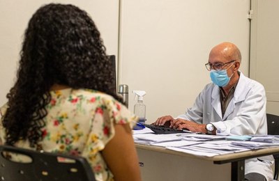 Corujão da Saúde beneficia usuários com oferta de serviços em horário estendido