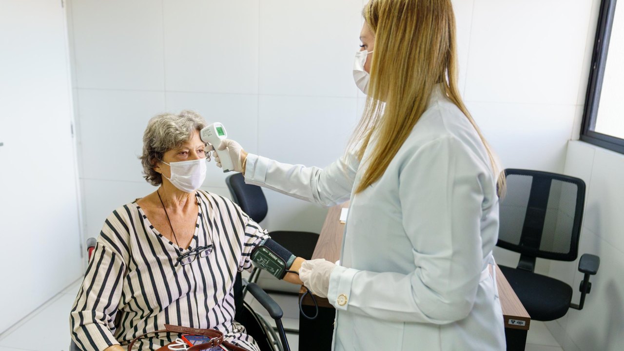 Sesau orienta população a ficar alerta aos sintomas da dengue