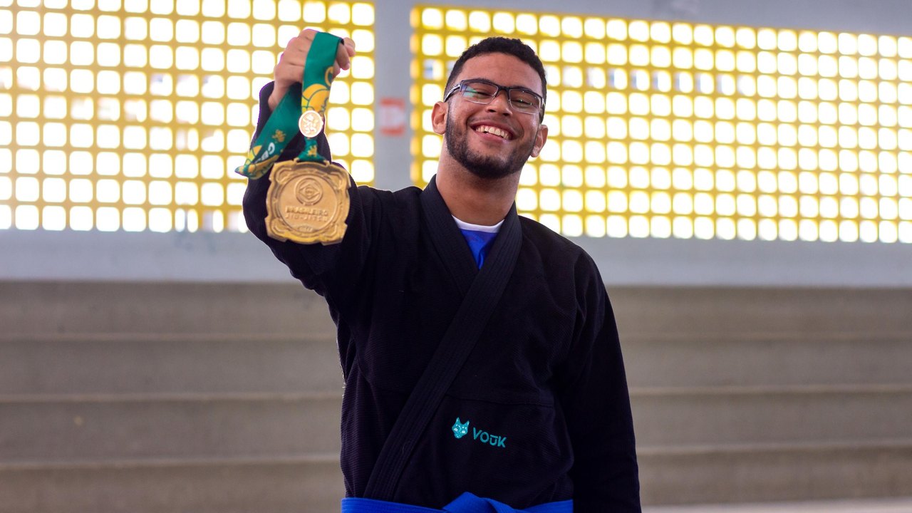 Victor Leite: estudante da rede estadual coleciona títulos no jiu-jitsu