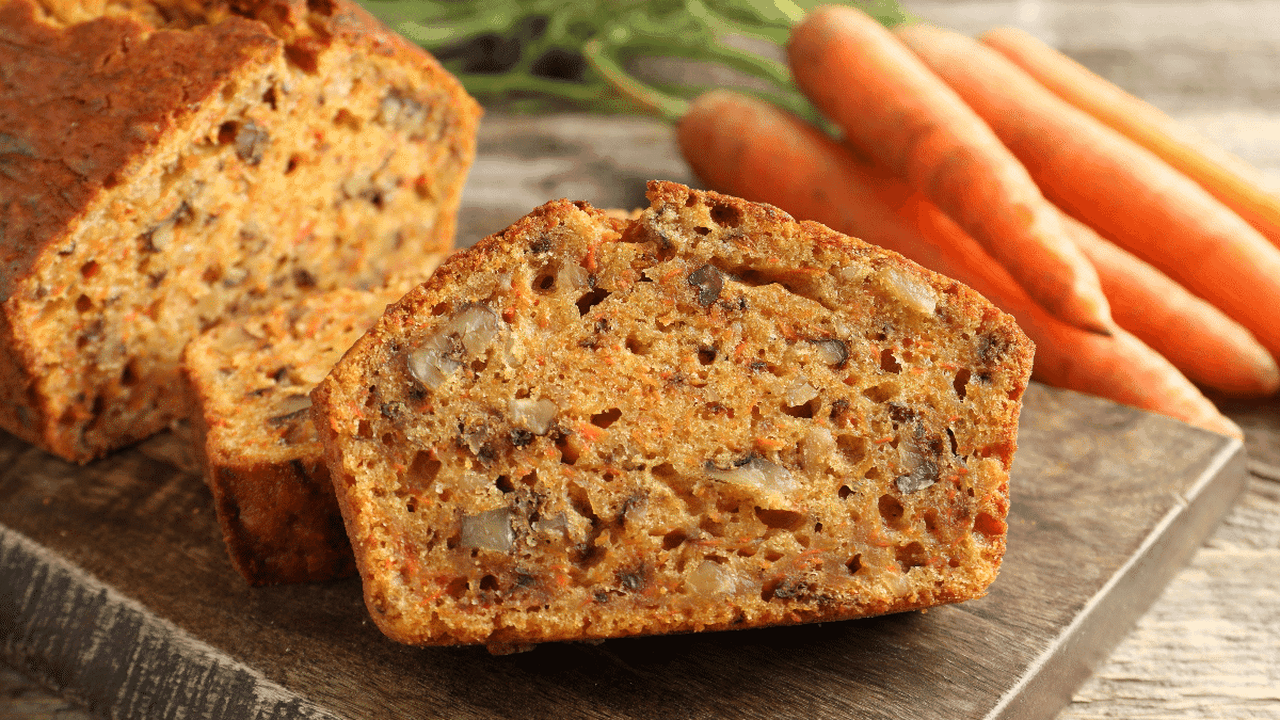 Tem cenoura em casa? Aprenda a preparar este bolo com amêndoas para o lanche da tarde