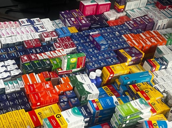 Vigilância Sanitária autua farmácia clandestina dentro de supermercado