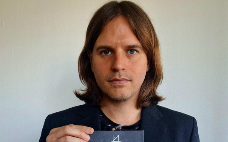 'Nonada': romance do escritor carioca Renato Amado explora a finitude e as relações de gênero em uma Terra plana e distópica