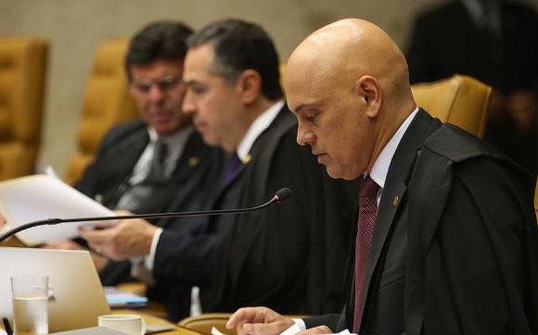 Maioria do STF vota pela restrição ao foro privilegiado para parlamentares