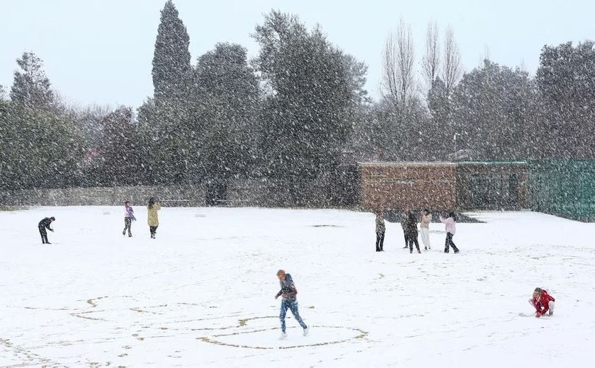 Johannesburgo registra neve pela 1ªvez em mais de uma década