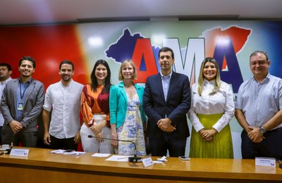 Prefeitos discutem temas da agricultura na Associação dos Municípios Alagoanos