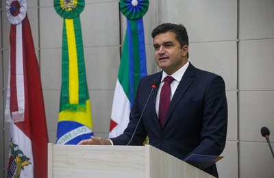 Rui lamenta rejeição de projeto que garantia isenção automática de IPTU para beneficiários do Minha Casa, Minha Vida