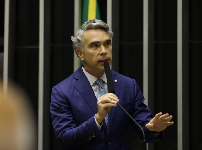 “Congresso perdeu uma oportunidade histórica de investir em segurança pública ao retirar taxação das bets”, critica Rafael Brito