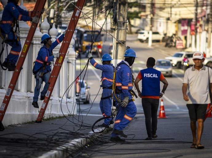 Maceió é a primeira capital do Brasil a ter projeto contínuo para ordenamento de fios urbanos