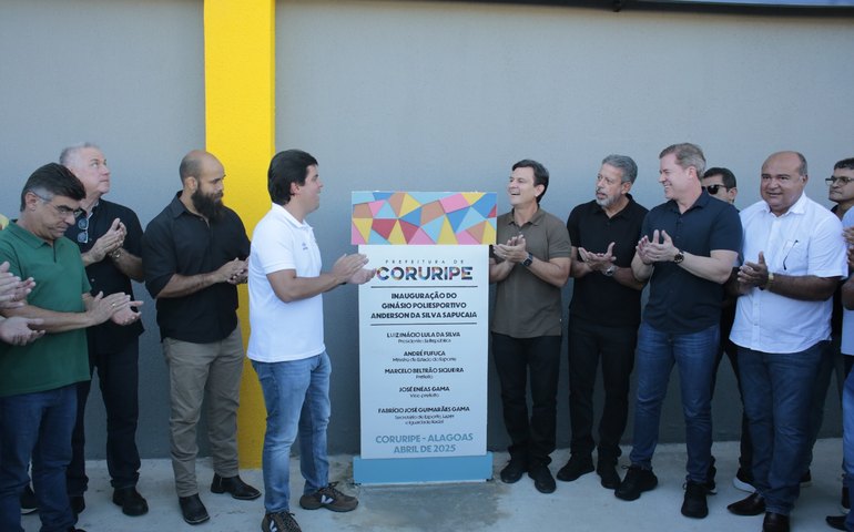 Compromisso com Coruripe: Prefeito Marcelo Beltrão e Ministro do Esporte, André Fufuca, entregam Ginásio Poliesportivo e Praça da Juventude