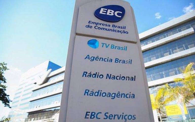 Estatal TV Brasil exalta Bolsonaro em transmissão de jogo entre Brasil e Peru