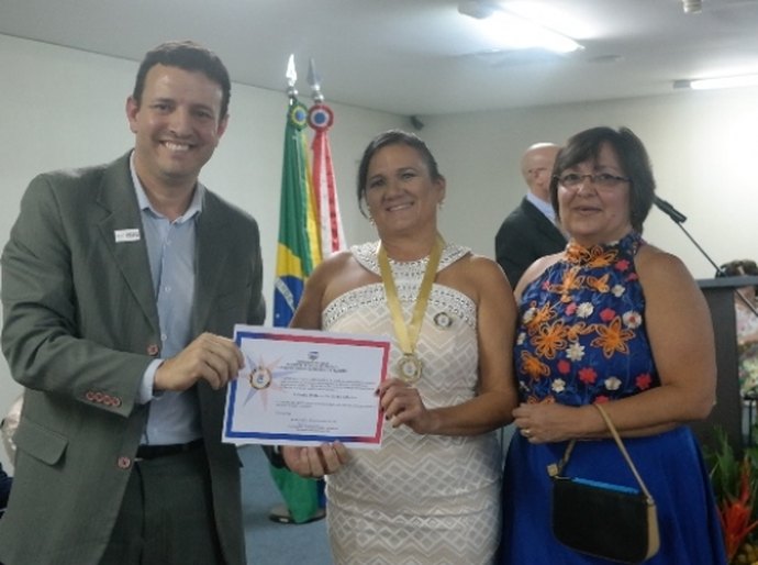 Comenda homenageia educadoras alagoanas