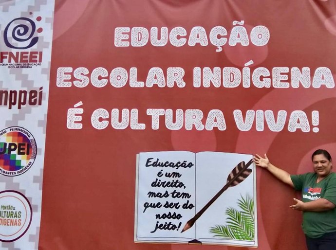 Professora indígena graduada pela Uneal fará doutorado na UERGS