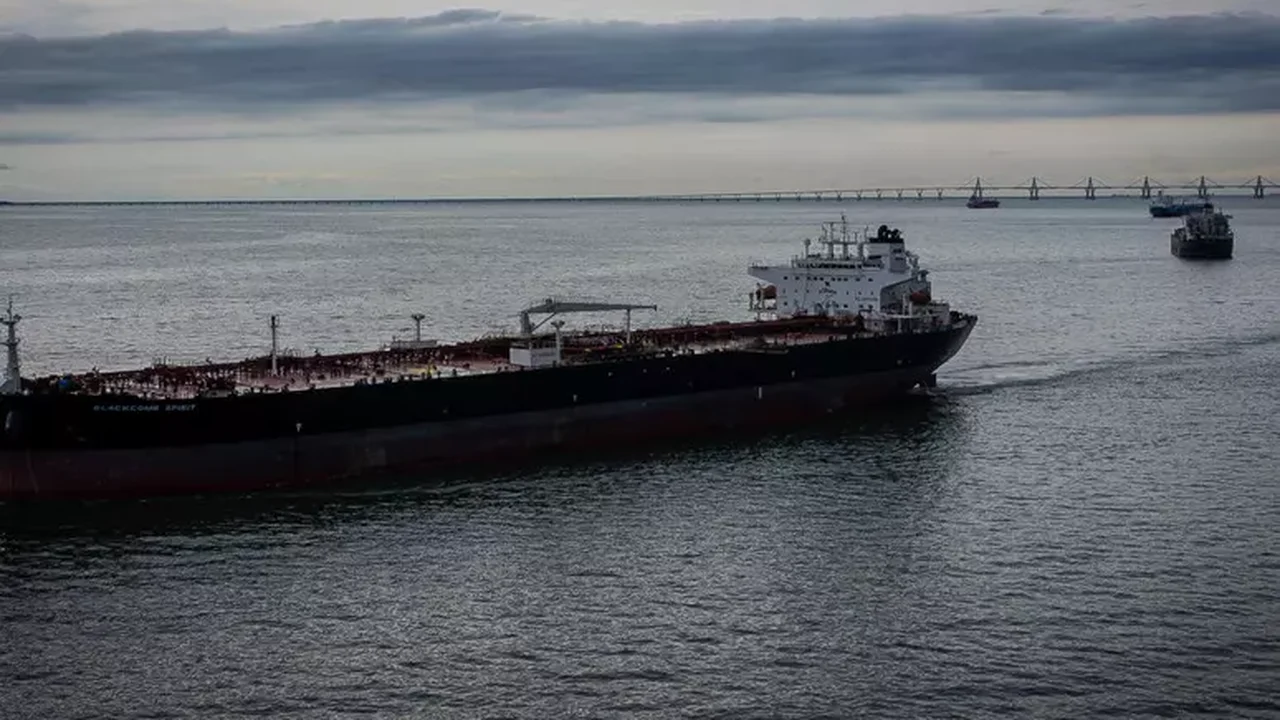 De navios de guerra à captura: Veja a cronologia da tensão entre EUA e Venezuela