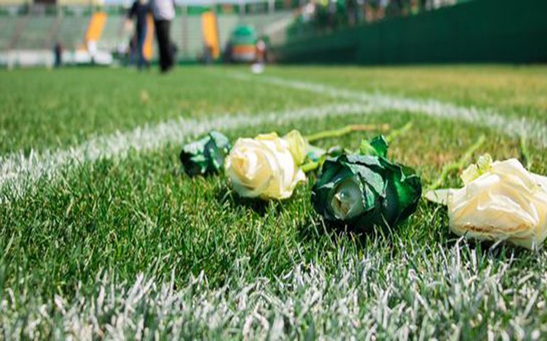 Chegam ao aeroporto de Chapecó os primeiros corpos das vítimas do acidente