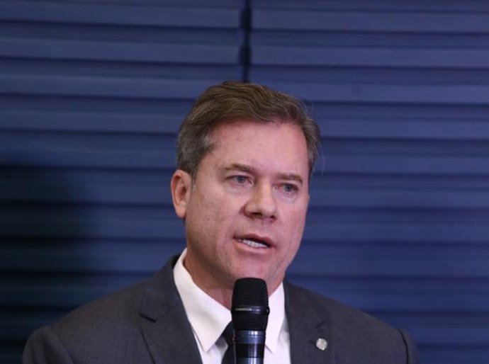 Marx Beltrão afirma que debate na Câmara afasta relação entre guerra no Oriente Médio e alta dos combustíveis e cobra rigor contra abusos