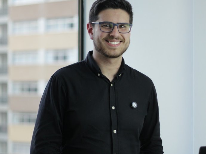 Geração Z e crédito: como os mais jovens estão mudando a relação com dívidas e financiamento