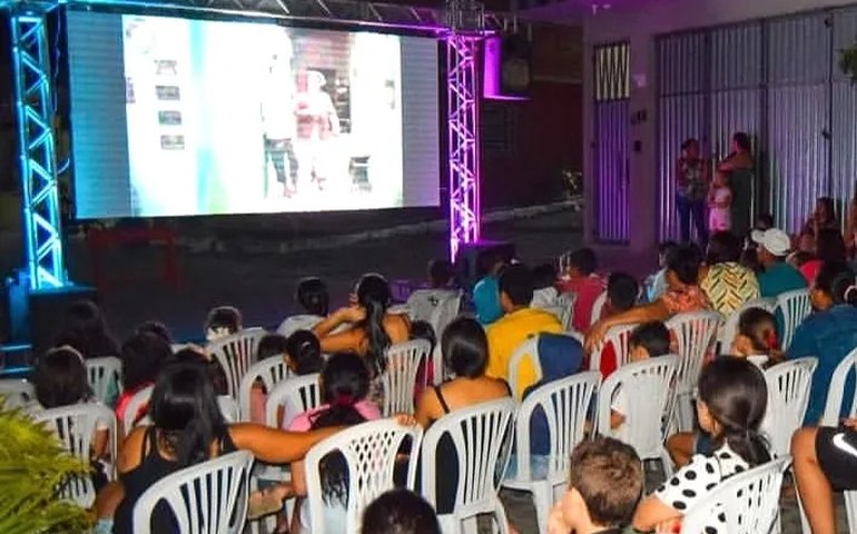 Tardezinha Cultural inicia sessões itinerantes neste domingo (25)