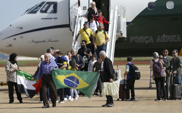 
Depois de 52 dias, família de brasileiro desaparecido ainda não sabe se ele foi morto ou sequestrado pelo Hamas