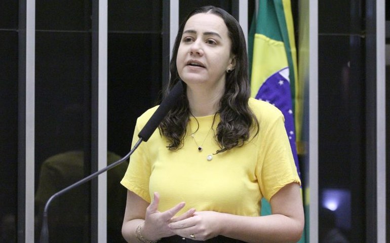 Comissão aprova inclusão de alunos de universidades comunitárias entre beneficiários da assistência estudantil