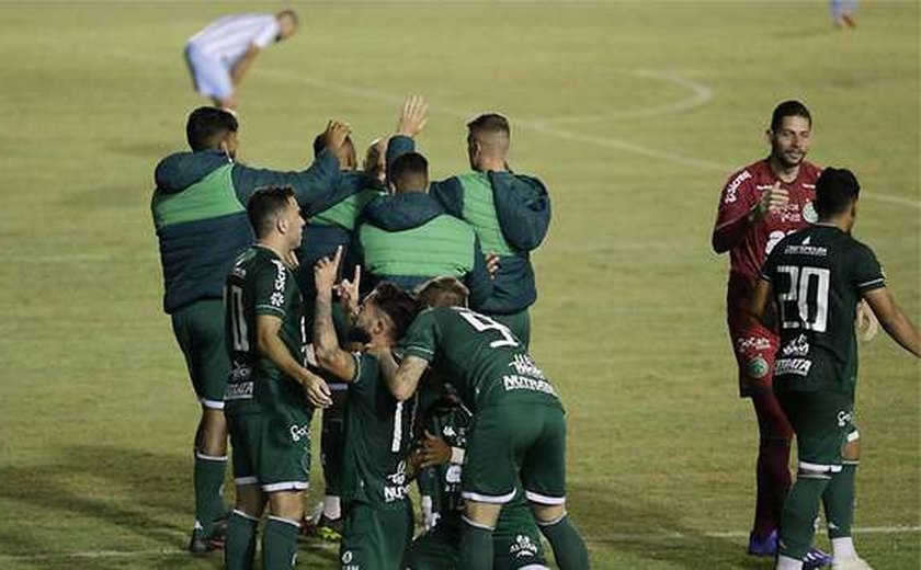 Guarani vence fora, afunda o Londrina e encosta no G4 da Série B