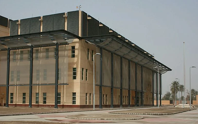 Embaixada dos EUA em Bagdá sofre ataque com foguetes