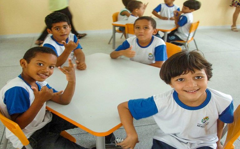 Prazo de transferência de alunos da Rede Municipal começa nesta quarta