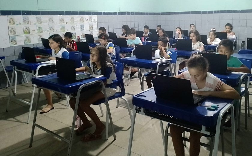 Escola arapiraquense é contemplada com certificado internacional de tendências em matemática e ciências