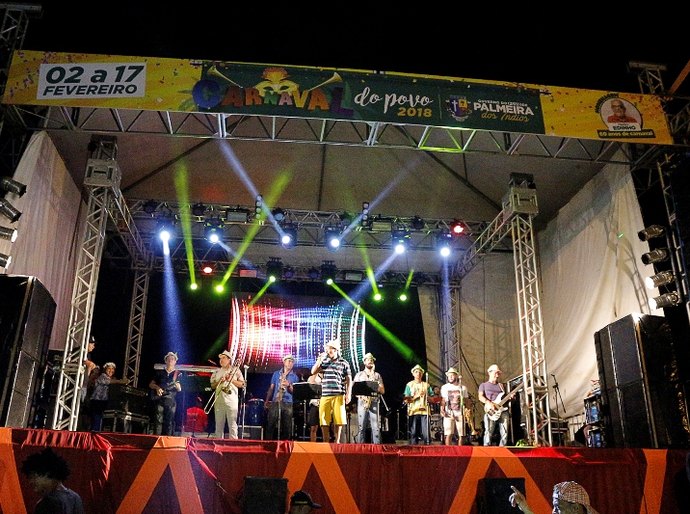 Carnaval do Povo encerra a terça com bailinho, frevo e muito axé em Palmeira