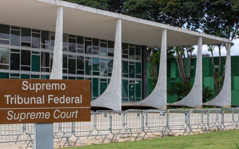 STF reconhece fim da ação penal do golpe para Mauro Cid