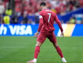 Cristiano Ronaldo deixa concentração após entrevero com Jesus e pode se aposentar de Portugal