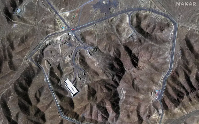 Imagens de satélite mostram Irã reconstruindo usina de Fordow
