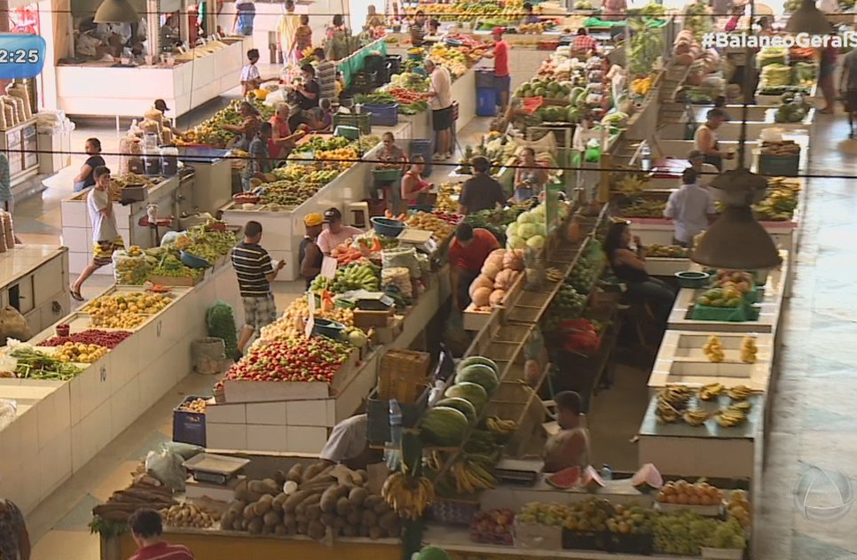 Pesquisa do Dieese aponta diminuição no preço de alguns alimentos da cesta básica Balanço Geral