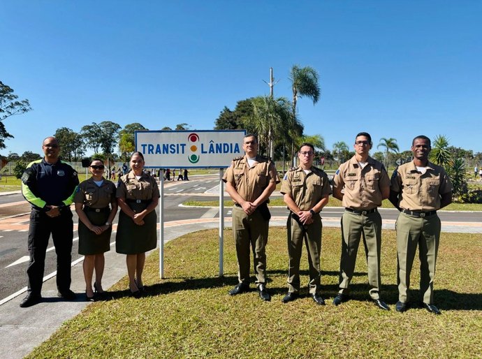 Militares do Batalhão Rodoviário participam de intercâmbio sobre educação no trânsito no DF